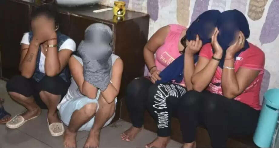 Murthal Dhaba Racket : हरियाणा पुलिस की निगरानी में चल रहा था ढाबे पर देह व्यापार, थाना प्रभारी को सस्पेंड कर एसटीएफ के कर्मी को किया गिरफ्तार