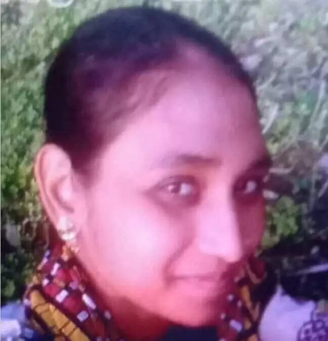 Etawah News : मेरी नहीं होगी तो किसी की नहीं होने दूंगा, ये सोचकर प्रेमी ने उठाया ये कदम