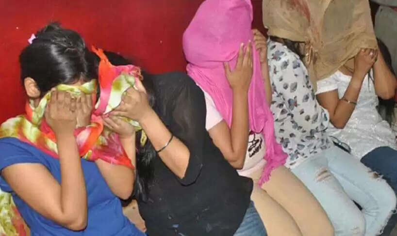 Today Tonk News : पुलिस ने होटल में मारा छापा, संदिग्ध हालत में मिले युवक व युवतियां