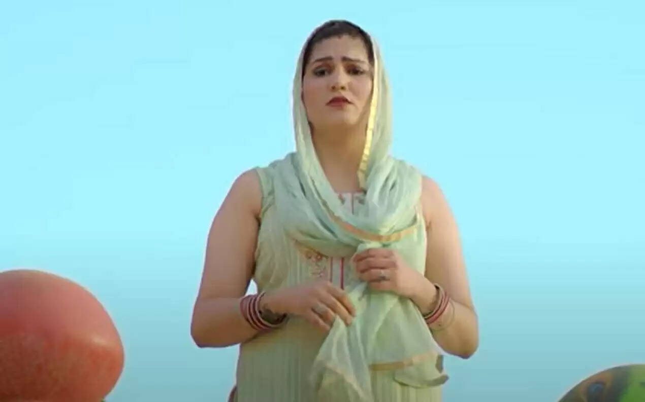 sapna choudhary new song rail ki bhambhiri