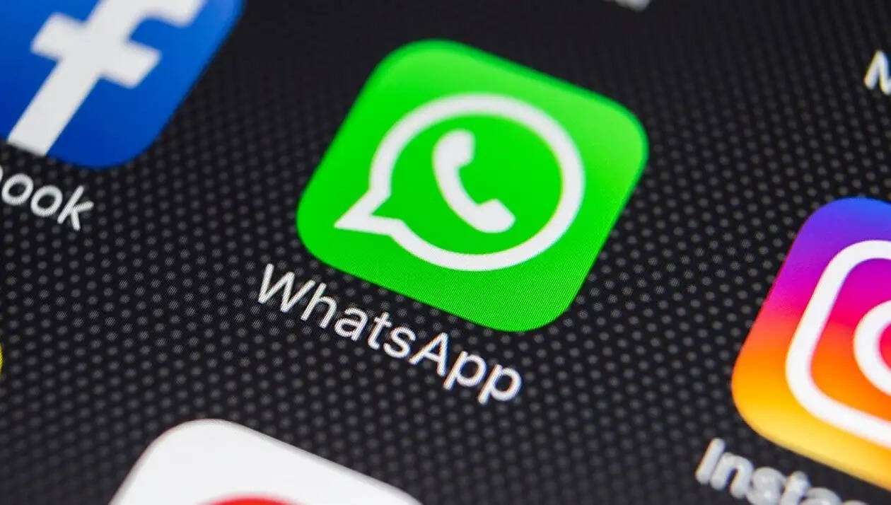 whatsapp new feature users can play and resum voice message