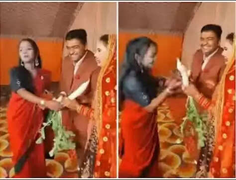 gift ko dekh kr pani pani hui dulhan